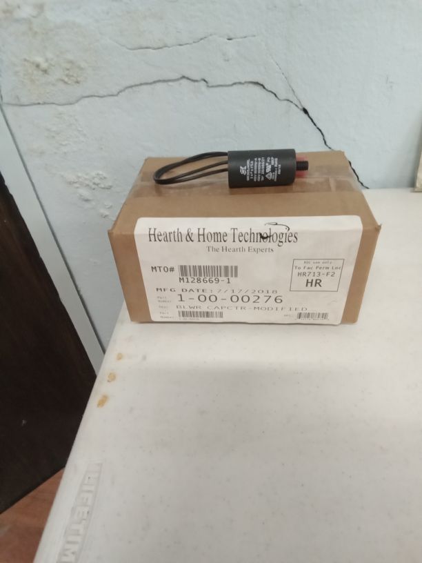 Combustion blower capacitor