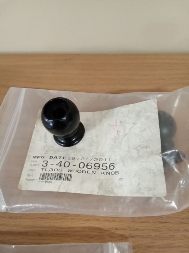 TL300 wooden knob