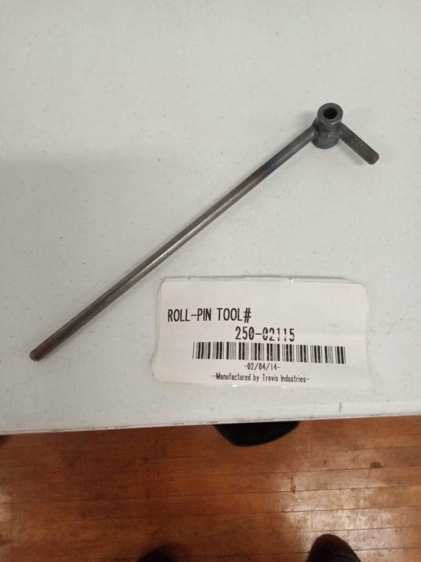 Roll pin tool